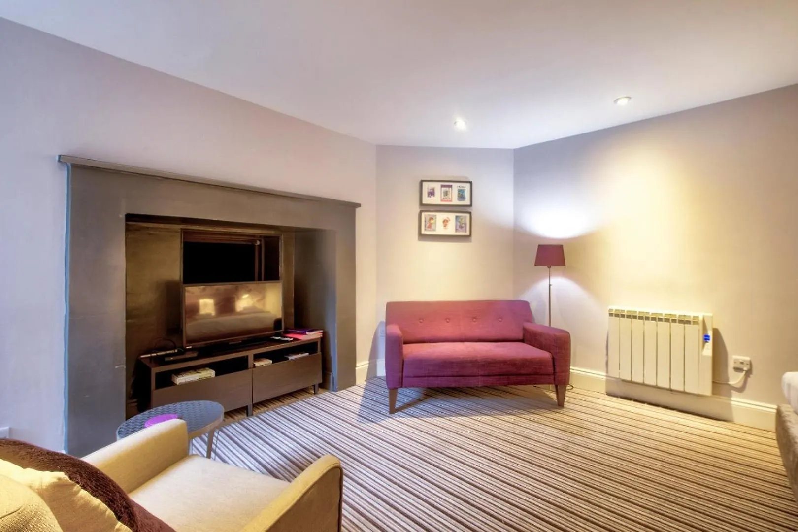 Επικοινωνία με το Guestready - Elegant Apt In Old Town Edinburgh